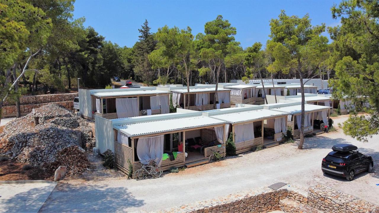 Boutique Camping Bunja Supetar Dış mekan fotoğraf