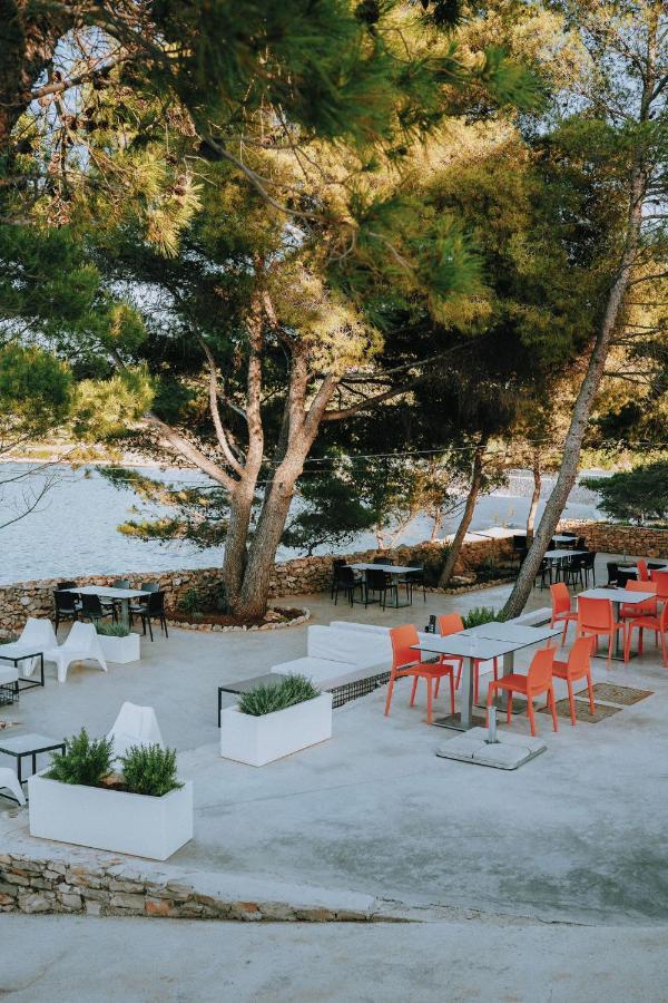 Boutique Camping Bunja Supetar Dış mekan fotoğraf