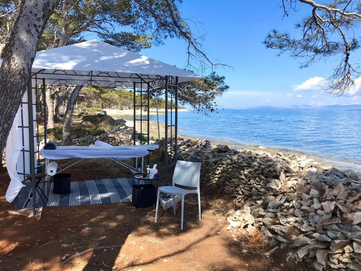 Boutique Camping Bunja Supetar Dış mekan fotoğraf