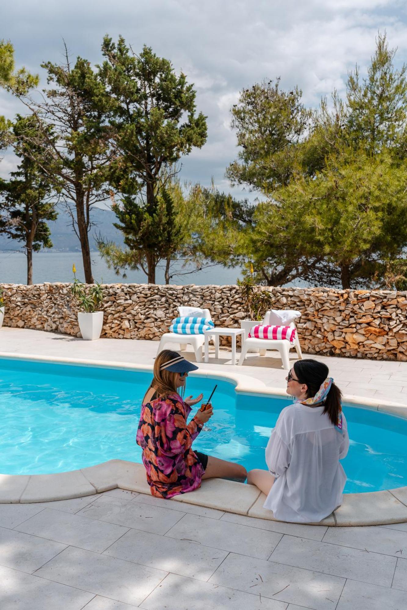 Boutique Camping Bunja Supetar Dış mekan fotoğraf