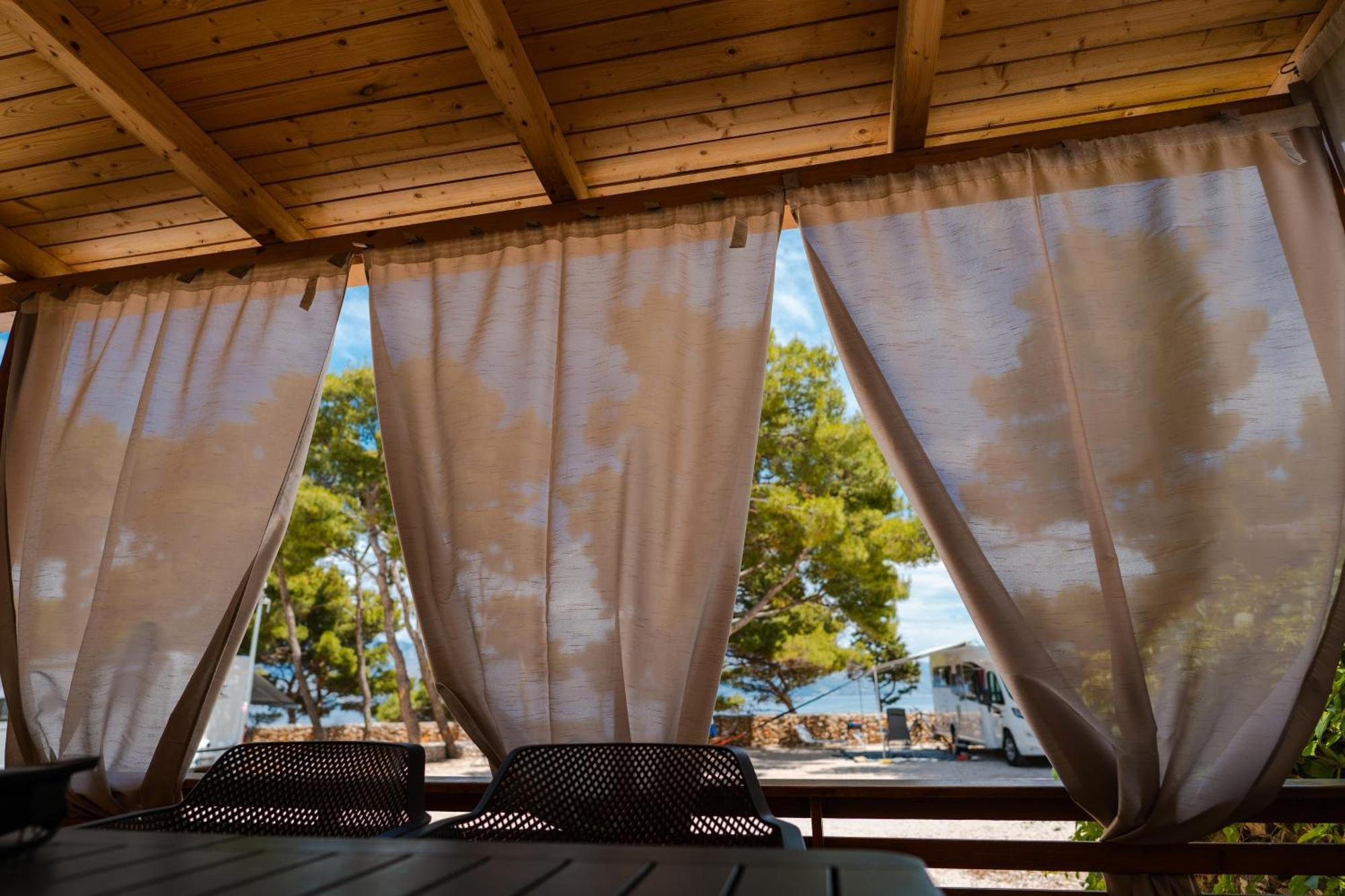 Boutique Camping Bunja Supetar Dış mekan fotoğraf