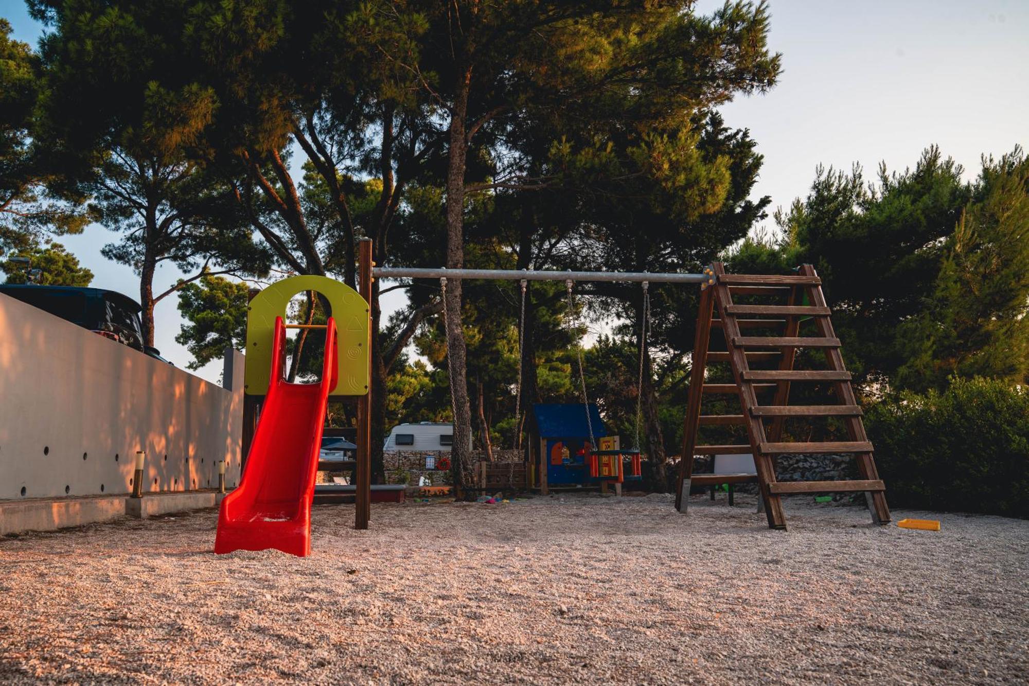 Boutique Camping Bunja Supetar Dış mekan fotoğraf